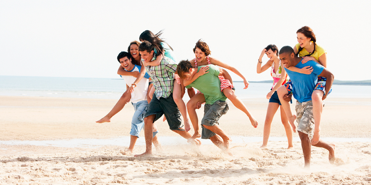 GIOCHI DA SPIAGGIA. 5+1 IDEE PER TUTTE LE ETÀ